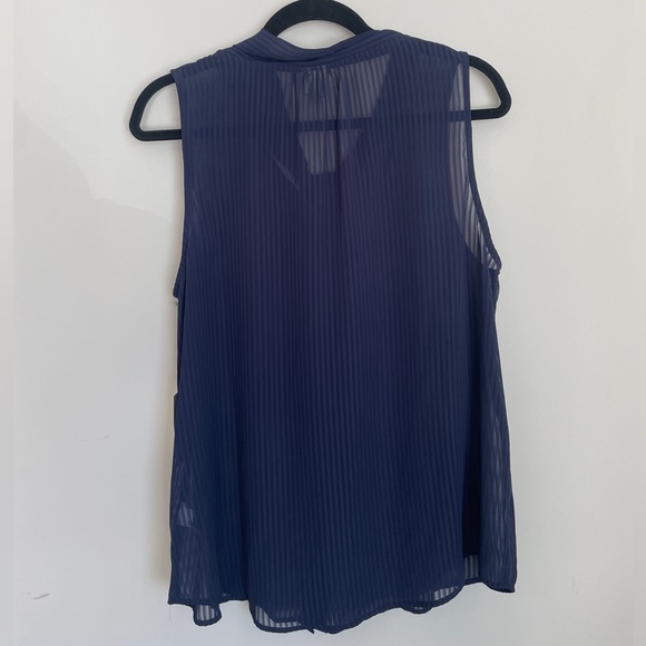 NWT TARGET Lightweight tie neck sleeveless blouse - Picture 2 of 3